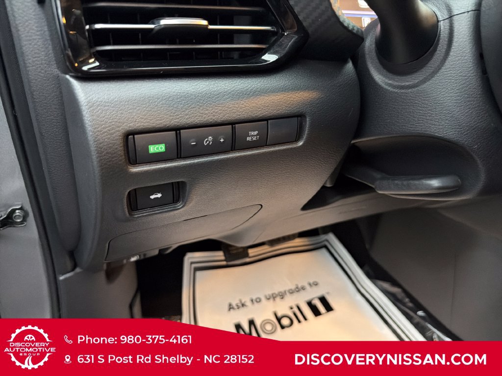 Used 2022 Nissan Sentra SR w/ Midnight Edition FWD image 14