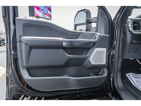 New 2025 Ford F250 Platinum AWD/4WD image 6