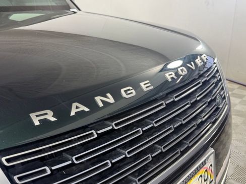 Used 2025 Land Rover Range Rover Long Wheelbase Autobiography AWD/4WD image 9