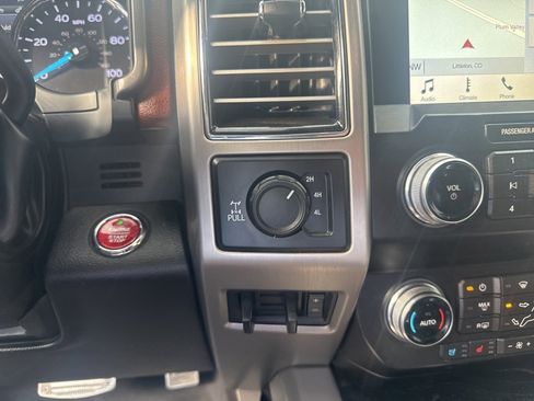 Used 2019 Ford F350 Platinum w/ Platinum Ultimate Package image 9