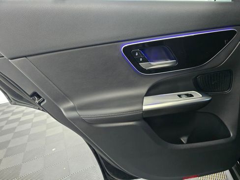 New 2025 Mercedes-Benz GLC 350e 4MATIC image 19