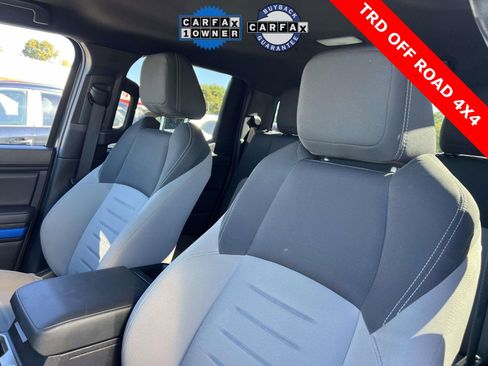 Used 2024 Toyota Tacoma TRD Off-Road image 15