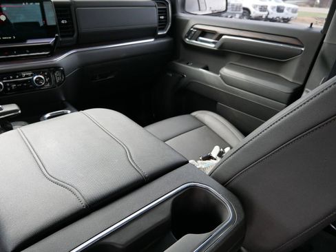 Used 2023 GMC Sierra 1500 SLT w/ SLT Premium Package image 15