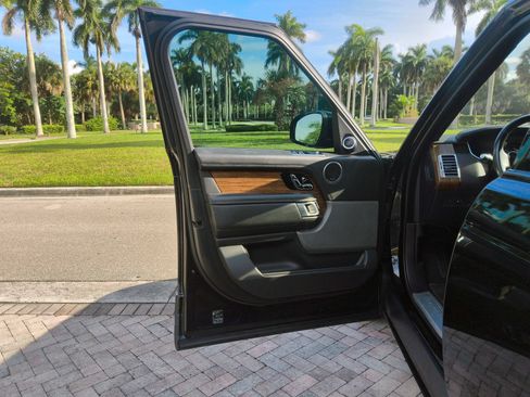 Used 2019 Land Rover Range Rover HSE AWD/4WD image 27