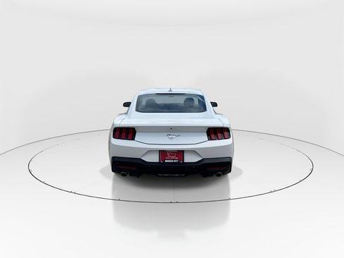 Used 2024 Ford Mustang Coupe RWD image 7