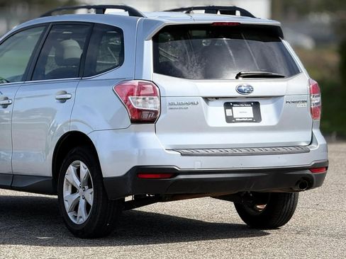 Used 2015 Subaru Forester 2.5i Limited image 16