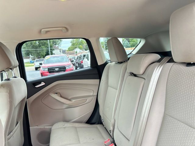 Used 2017 Ford Escape SE FWD image 18