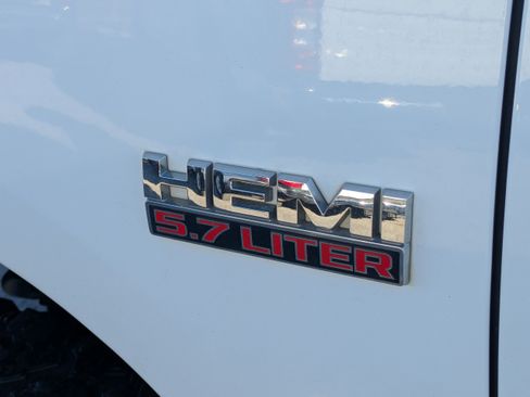 Used 2018 RAM 1500 Express image 10