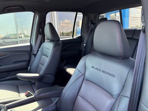 Used 2023 Honda Ridgeline Black Edition image 12
