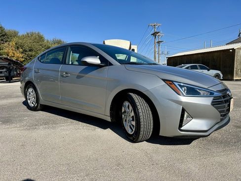 Used 2020 Hyundai Elantra SE image 7
