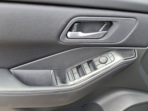 New 2026 Nissan Rogue SV image 9