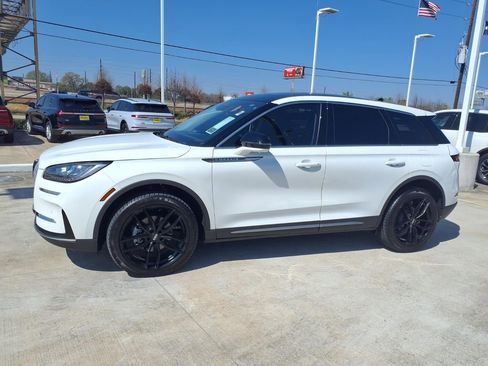 Used 2024 Lincoln Corsair FWD w/ Equipment Group 101A image 3