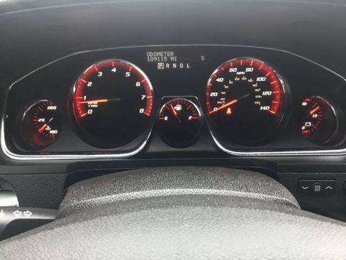 Used 2017 GMC Acadia Limited SLT AWD/4WD image 16