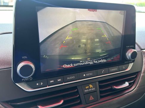 Used 2025 Nissan Altima 2.5 SV FWD image 22