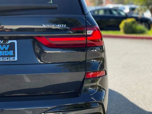 Used 2022 BMW X7 xDrive40i w/ M Sport Package image 16