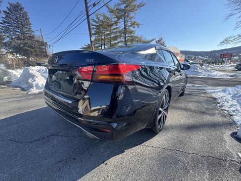 Used 2022 Nissan Altima 2.5 SR image 7