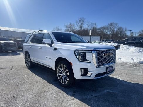 Used 2021 GMC Yukon Denali w/ Denali Ultimate Package image 9