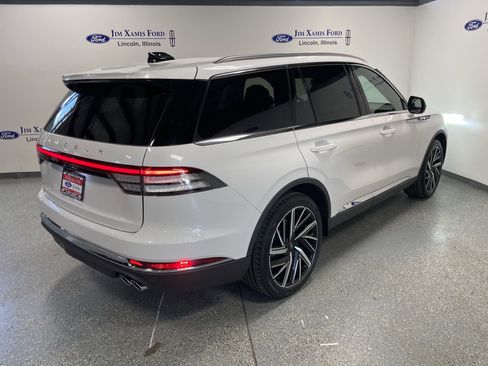 New 2025 Lincoln Aviator Reserve w/ Equipment Group 201A image 4