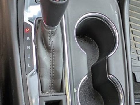 Used 2018 Chevrolet Equinox LT image 13