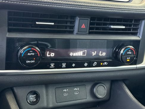 Used 2024 Nissan Rogue SV image 24