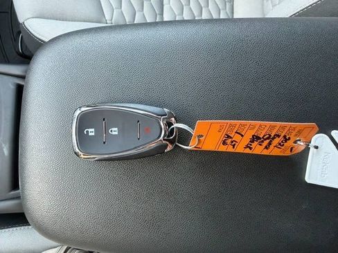 Used 2021 Chevrolet Equinox LS AWD/4WD image 10