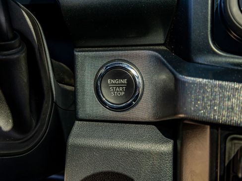 Used 2025 Ford F450 Platinum image 23