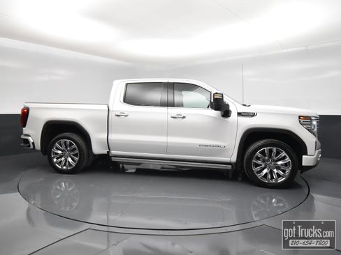 Used 2024 GMC Sierra 1500 Denali w/ Denali Reserve Package AWD/4WD image 53
