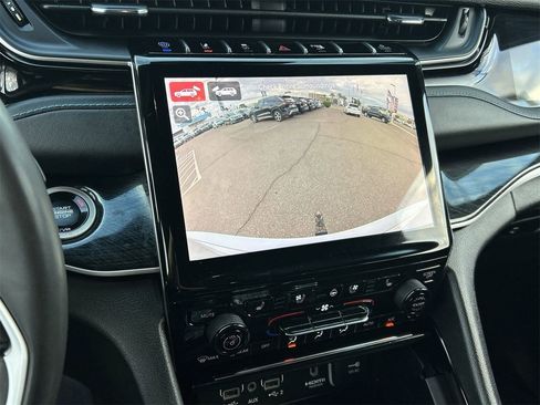 Used 2023 Jeep Grand Cherokee Trailhawk image 25