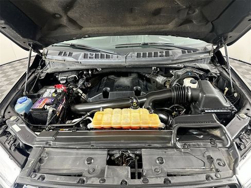 Used 2018 Ford F150 XLT w/ Equipment Group 302A Luxury image 29