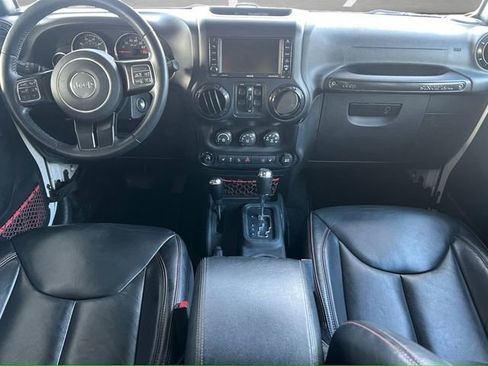 Used 2017 Jeep Wrangler Unlimited Rubicon image 20