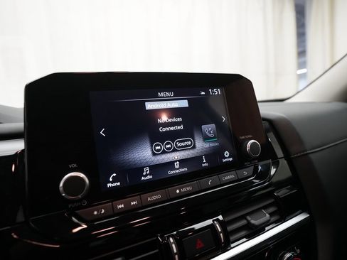 Certified 2024 Nissan Pathfinder SV image 5