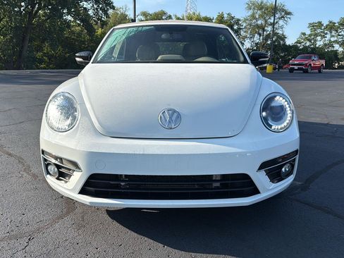 Used 2015 Volkswagen Beetle R-Line FWD image 7