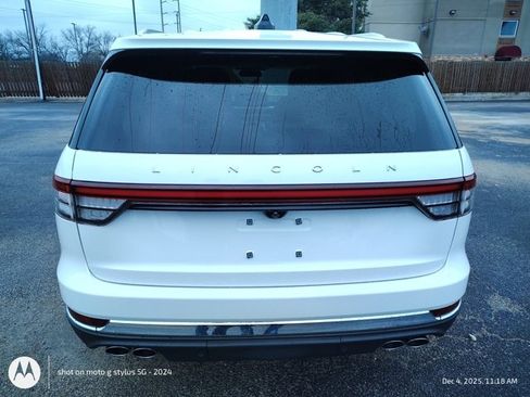 New 2026 Lincoln Aviator 2WD image 5