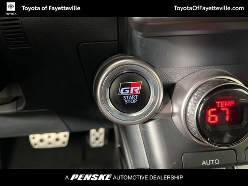 Certified 2022 Toyota GR86 Premium RWD image 31