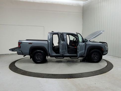 New 2026 Nissan Frontier PRO-4X w/ Pro Premium Package AWD/4WD image 16