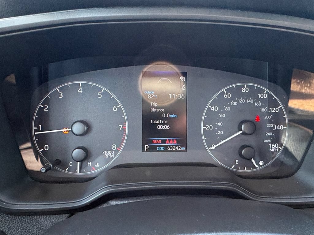 Used 2024 Toyota Corolla LE FWD image 12