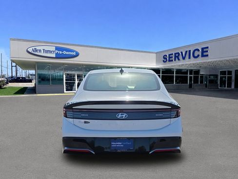 Certified 2025 Hyundai Sonata SEL FWD image 7