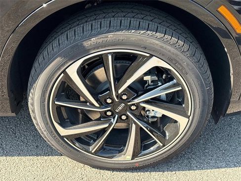 New 2025 Lincoln Corsair Grand Touring image 9