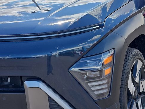 Used 2024 Hyundai Kona Limited AWD/4WD image 7