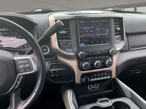 Used 2022 RAM 2500 Laramie AWD/4WD image 10