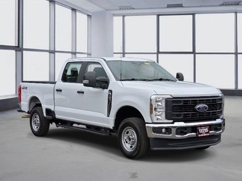 Used 2024 Ford F250 XL w/ XL Chrome Package AWD/4WD image 3
