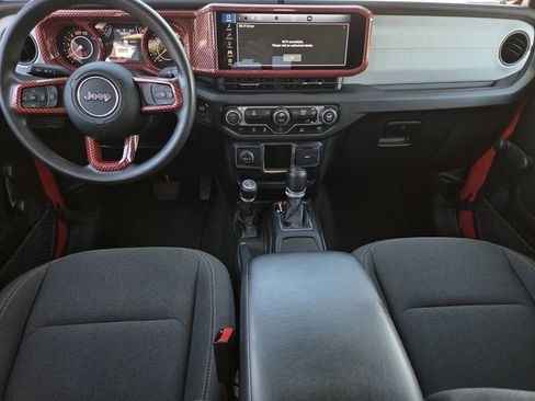 Used 2024 Jeep Wrangler Sport image 8