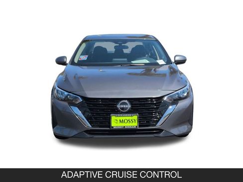 Used 2025 Nissan Sentra SV FWD image 4