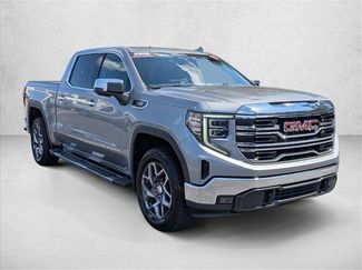 Used 2023 GMC Sierra 1500 SLT w/ SLT Premium Package AWD/4WD video 3