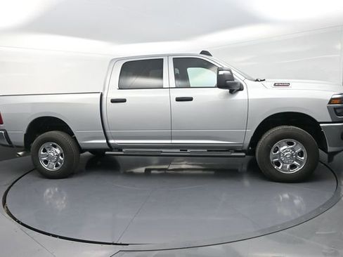 Used 2026 RAM 2500 Tradesman AWD/4WD image 28