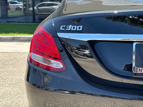 Used 2018 Mercedes-Benz C 300 Sedan image 11