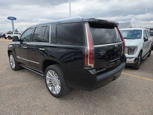 Used 2017 Cadillac Escalade Platinum AWD/4WD image 3