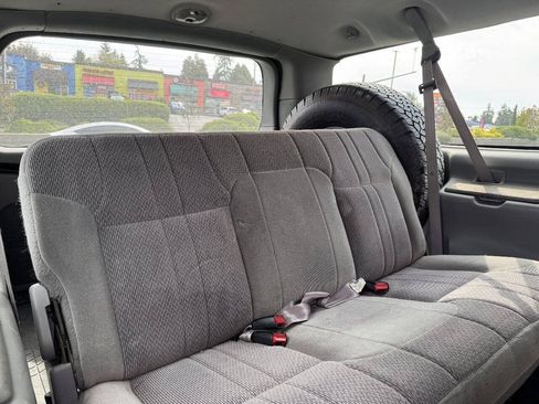 Used 2003 Ford Excursion XLT AWD/4WD image 8