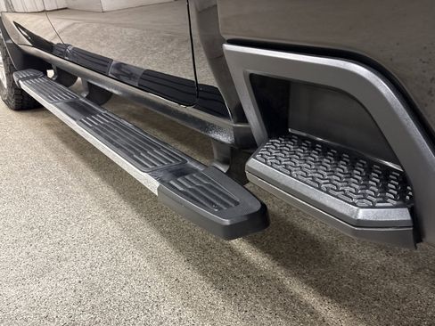 Used 2021 Chevrolet Silverado 2500 LTZ w/ LTZ Plus Package image 23