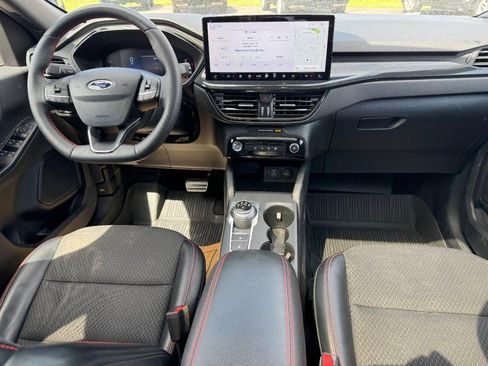 Used 2023 Ford Escape ST-Line w/ Tech Pack #1 AWD/4WD image 11